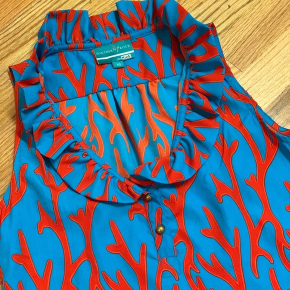 Southern Frock Coral Sleeveless Blouse - Picture 2 of 5